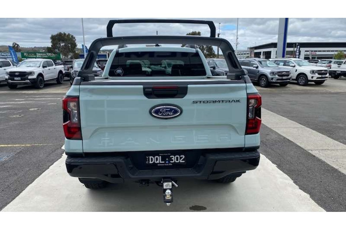 2025 Ford Ranger PHEV Stormtrak 4X4 2.3L image 6