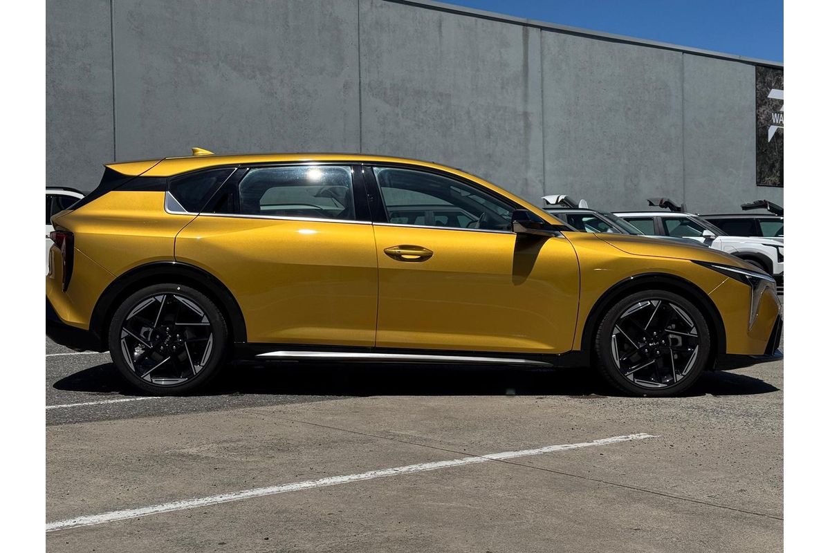 2025 Kia K4 GT-Line CL4m