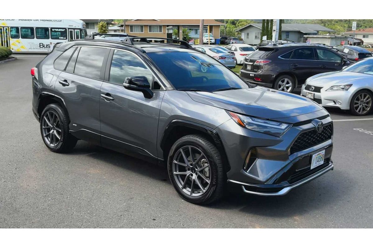 2025 Toyota RAV4 XSE