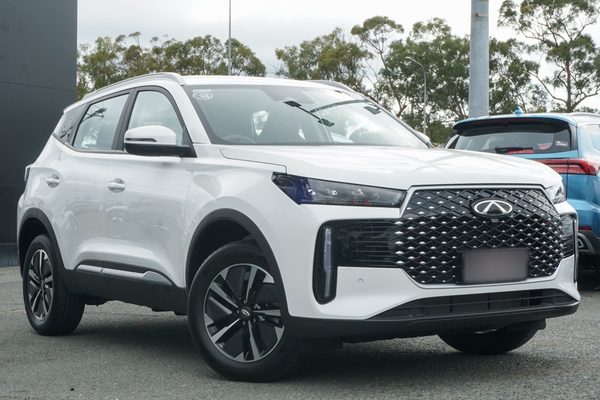 2026 Chery Tiggo 4 Hybrid Urban thumb-0