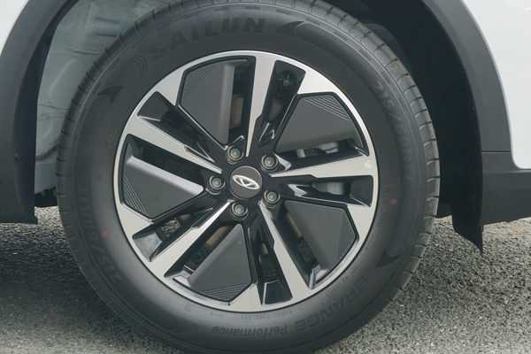2026 Chery Tiggo 4 Hybrid Urban thumb-3