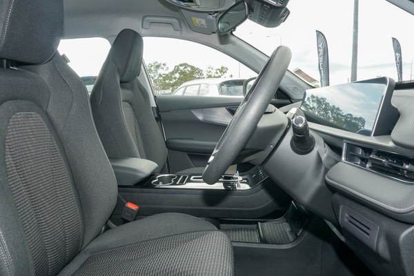 2026 Chery Tiggo 4 Hybrid Urban thumb-9