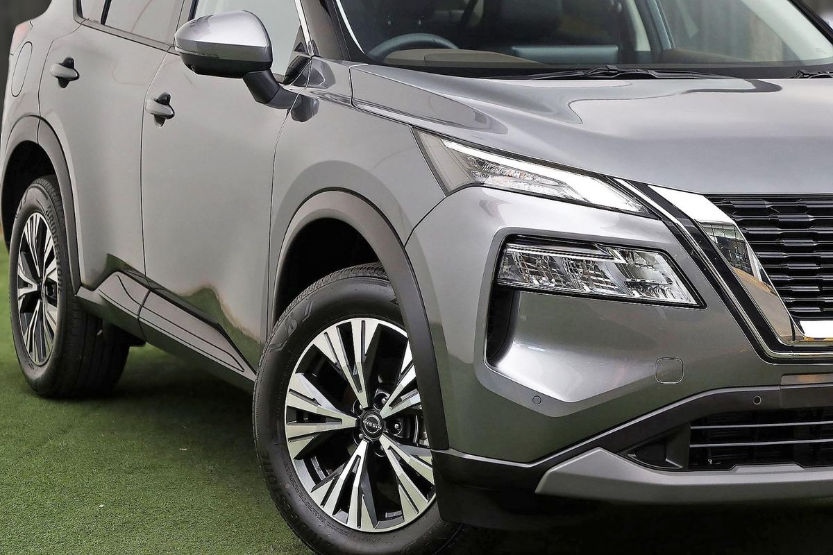 2025 Nissan X-TRAIL ST-L T33