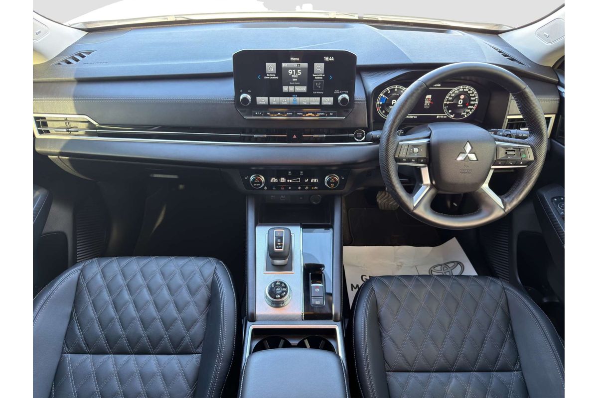 2024 Mitsubishi Outlander Exceed ZM image 21