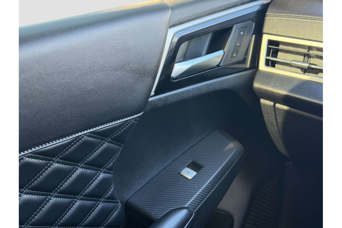 2024 Mitsubishi Outlander Exceed ZM image 22