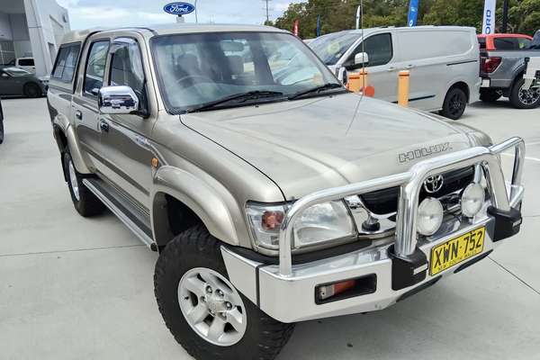 2002 Toyota Hilux SR5 KZN165R 4X4
