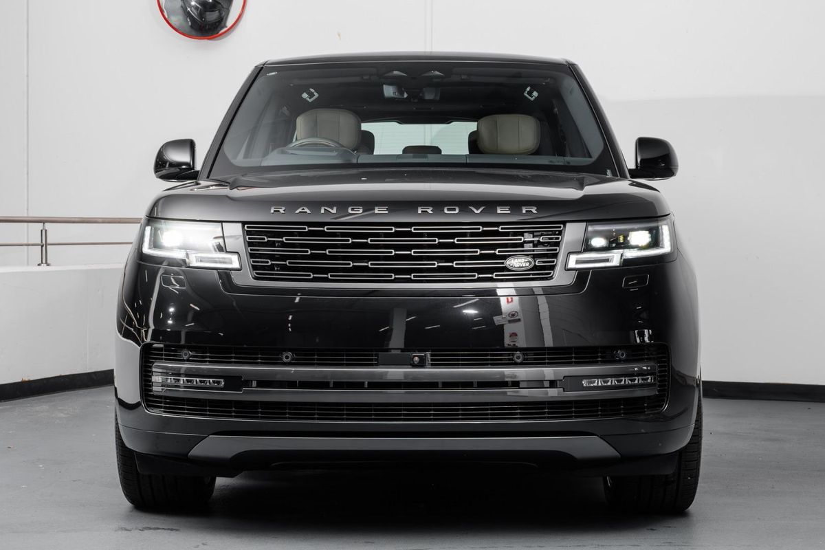 2026 Land Rover Range Rover P530 Autobiography L460