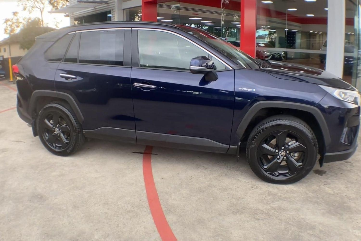 2021 Toyota RAV4 Cruiser AXAH52R