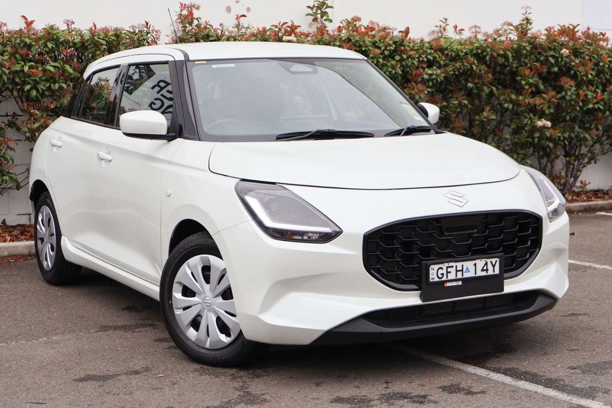 2025 Suzuki Swift Hybrid UZ