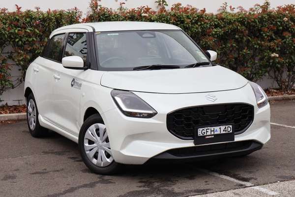 2025 Suzuki Swift Hybrid UZ