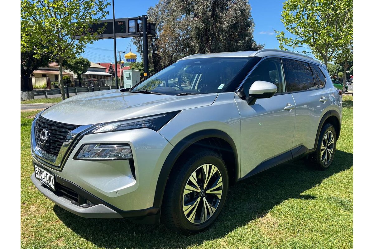 2022 Nissan X-TRAIL ST-L T33
