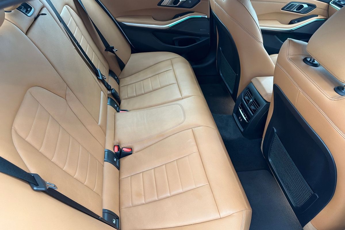 2020 BMW 3 Series 330i Luxury Line G20