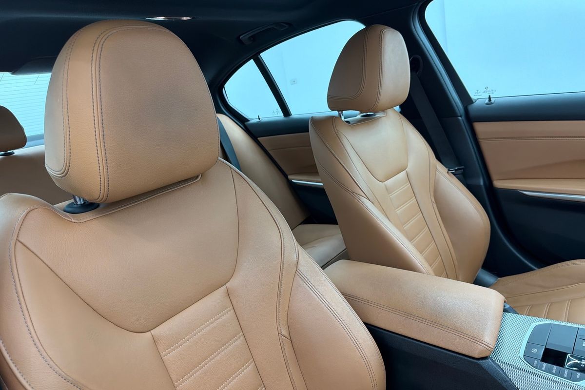 2020 BMW 3 Series 330i Luxury Line G20