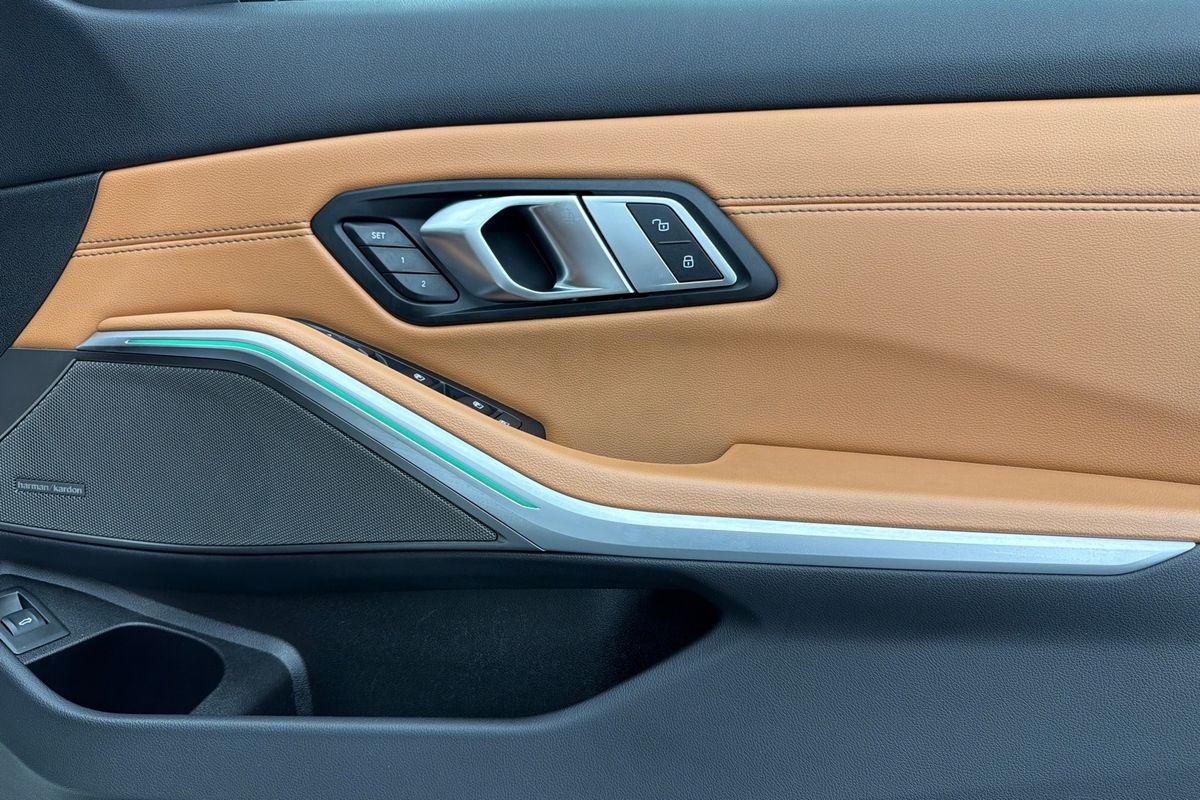 2020 BMW 3 Series 330i Luxury Line G20