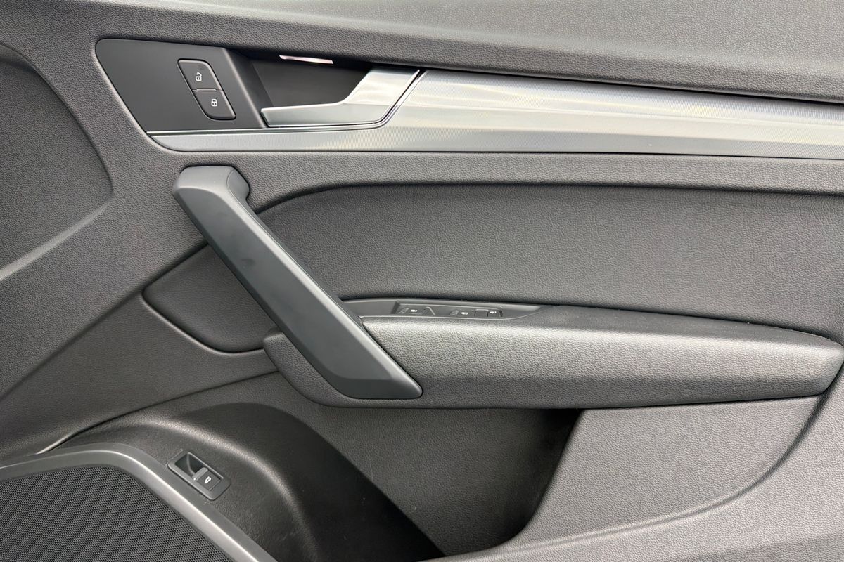 2019 Audi Q5 45 TFSI sport FY