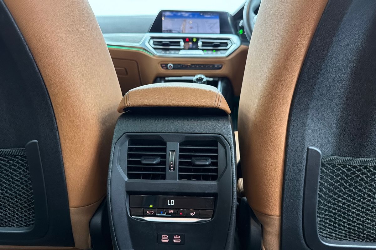 2020 BMW 3 Series 330i Luxury Line G20
