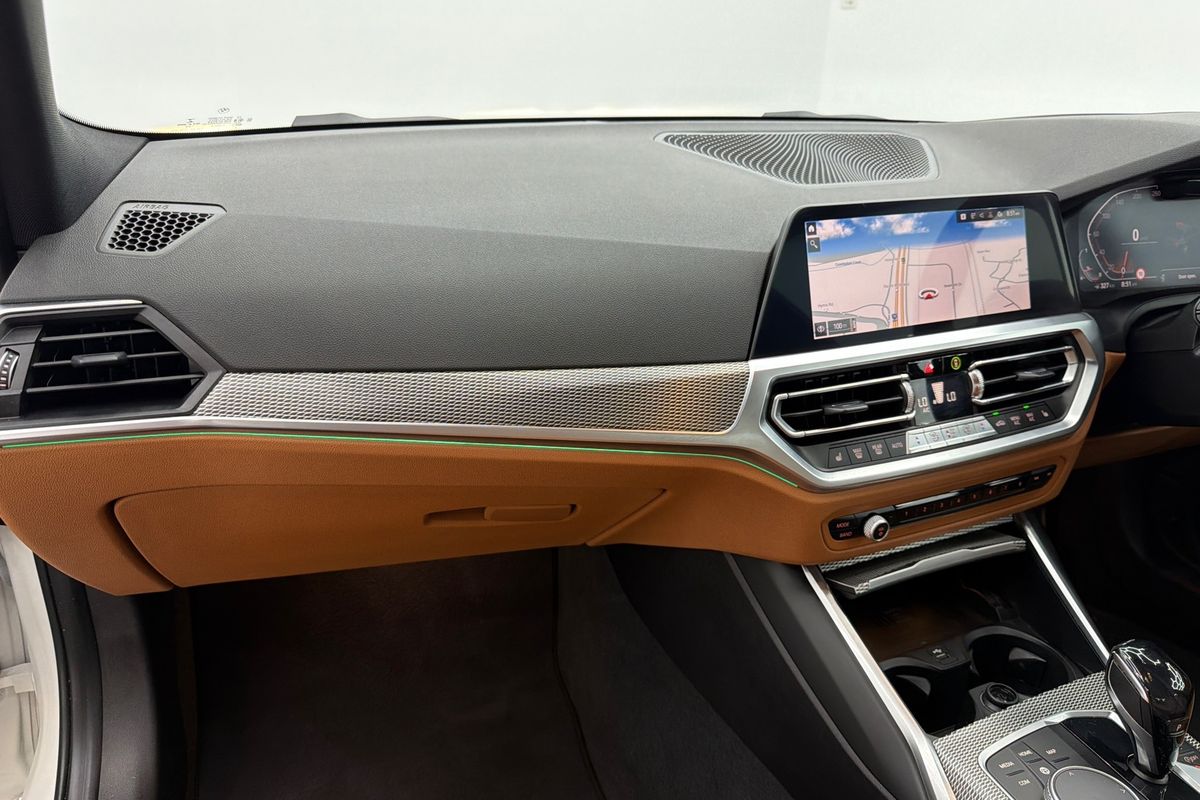 2020 BMW 3 Series 330i Luxury Line G20