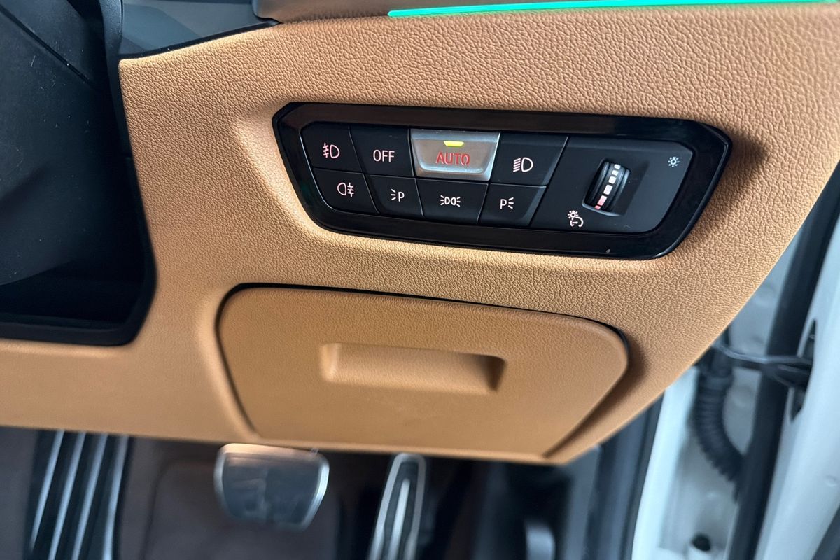 2020 BMW 3 Series 330i Luxury Line G20