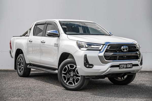 2022 Toyota Hilux SR5 GUN126R