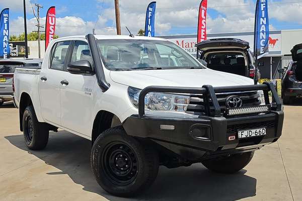 2018 Toyota Hilux SR GUN126R 4X4