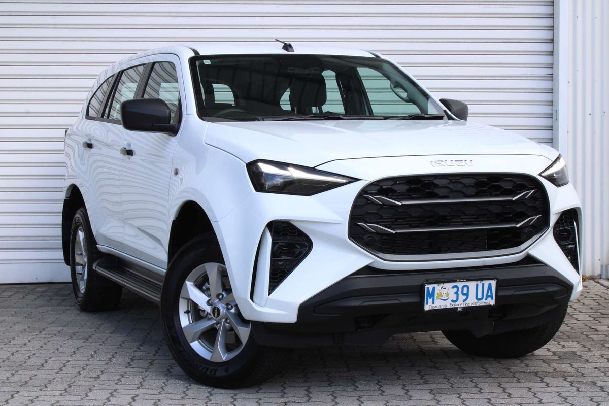 2025 Isuzu MU-X LS-M