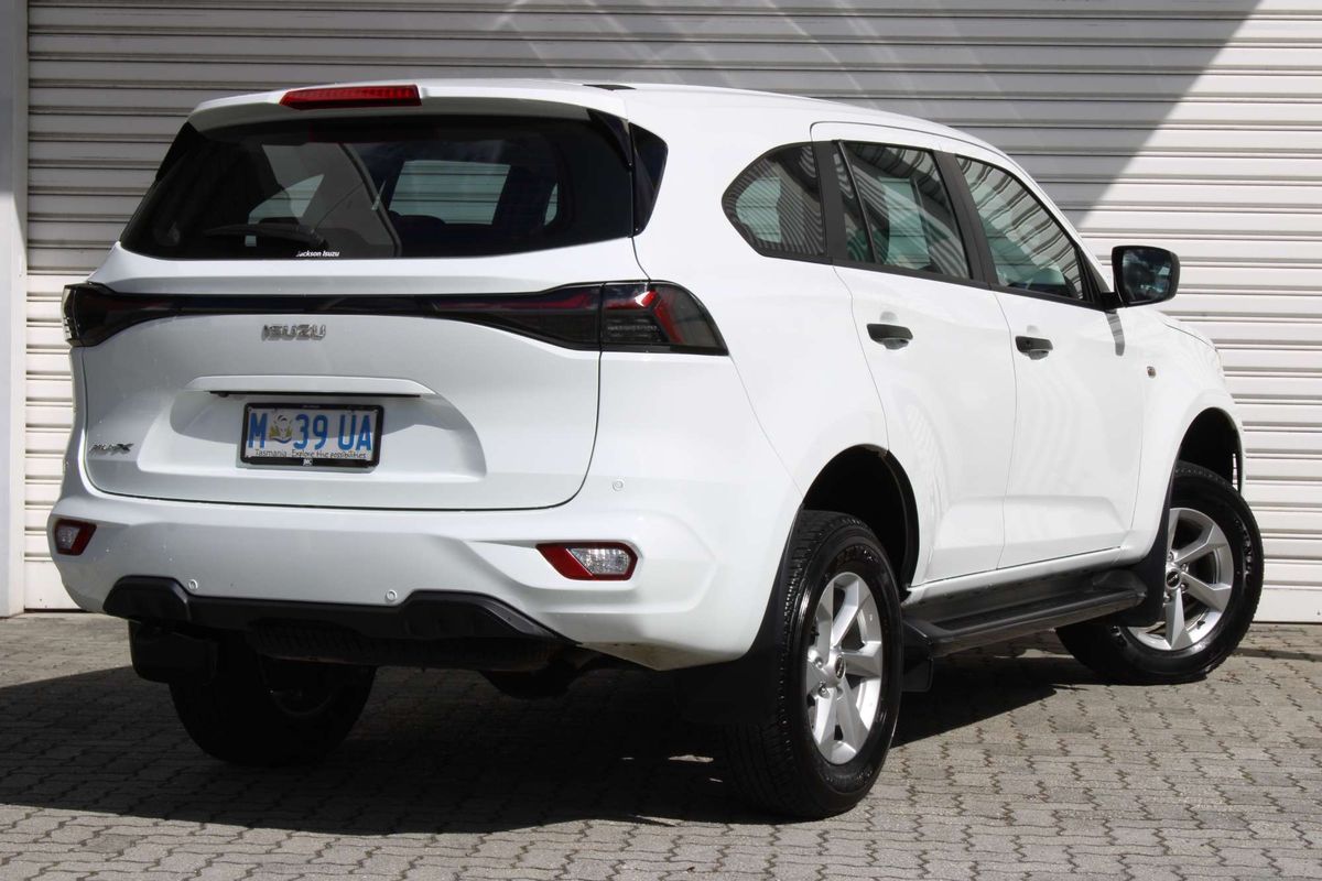 2025 Isuzu MU-X LS-M