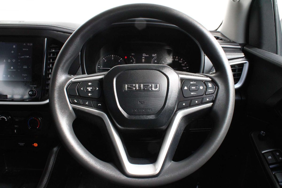 2025 Isuzu MU-X LS-M