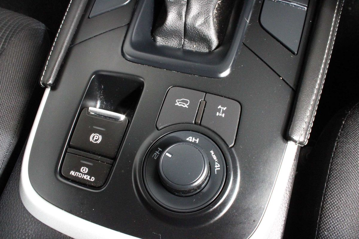 2025 Isuzu MU-X LS-M
