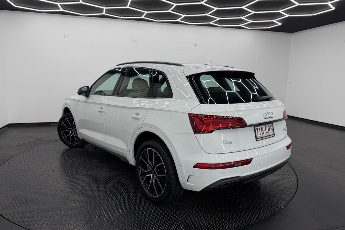 2021 Audi Q5 45 TFSI Sport FY