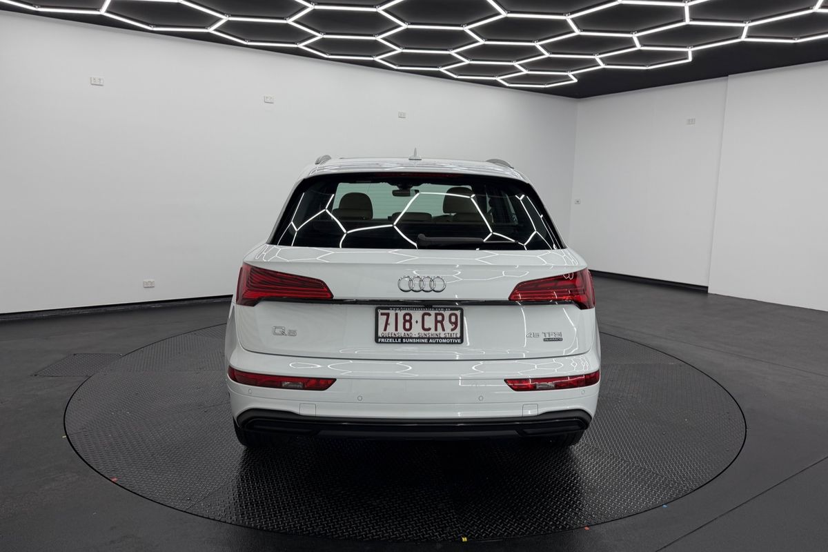 2021 Audi Q5 45 TFSI Sport FY