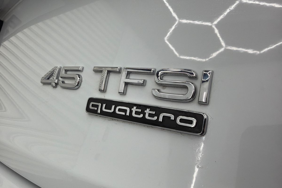 2021 Audi Q5 45 TFSI Sport FY
