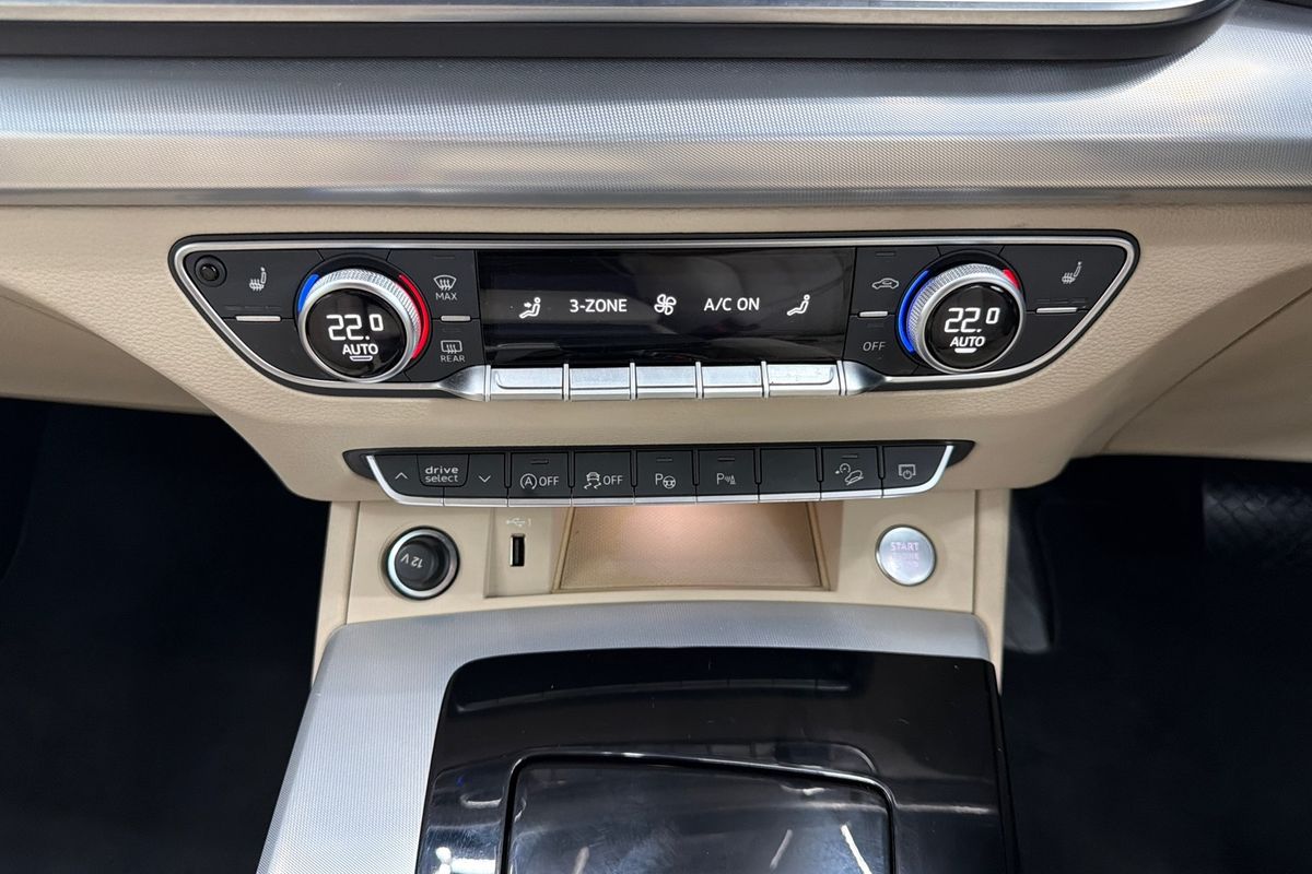 2021 Audi Q5 45 TFSI Sport FY