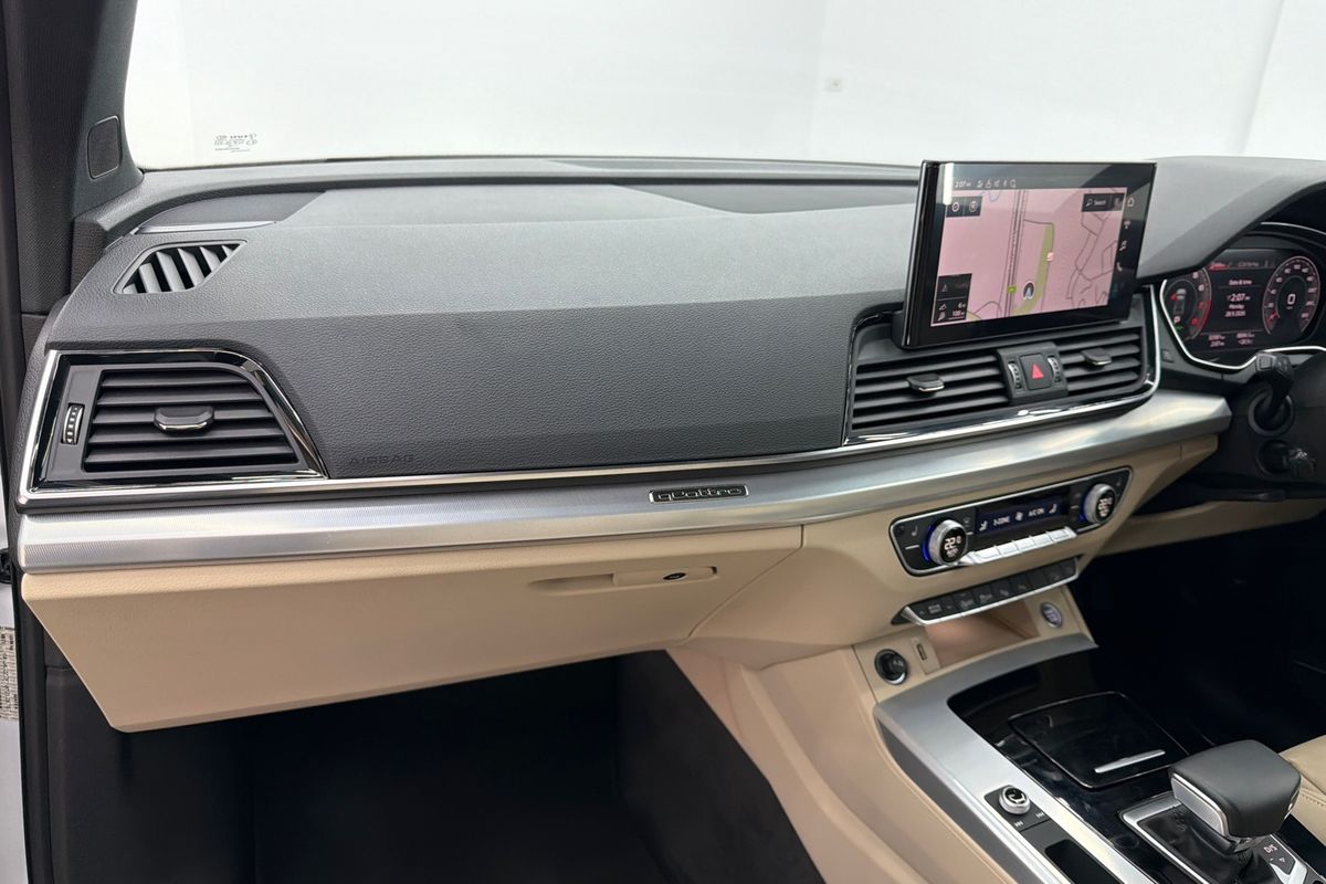 2021 Audi Q5 45 TFSI Sport FY