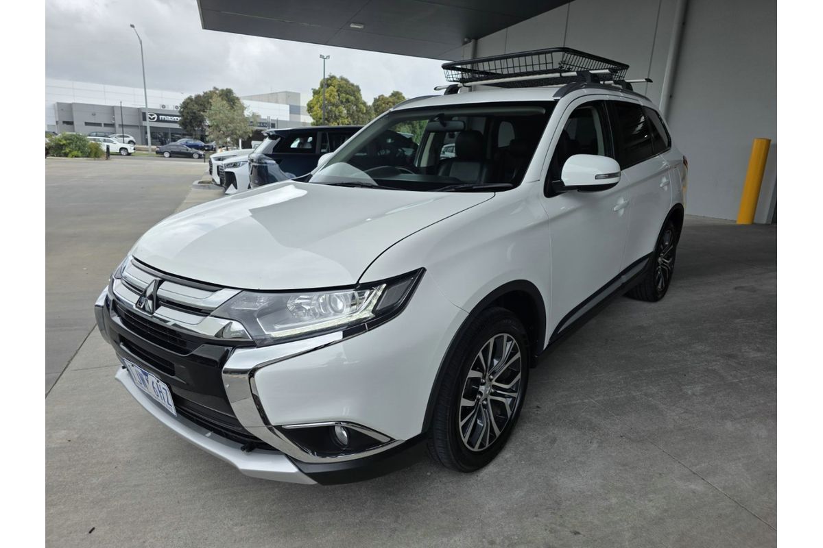 2017 Mitsubishi Outlander LS ZK image 3