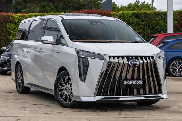 2026 GAC M8 PHEV Luxury