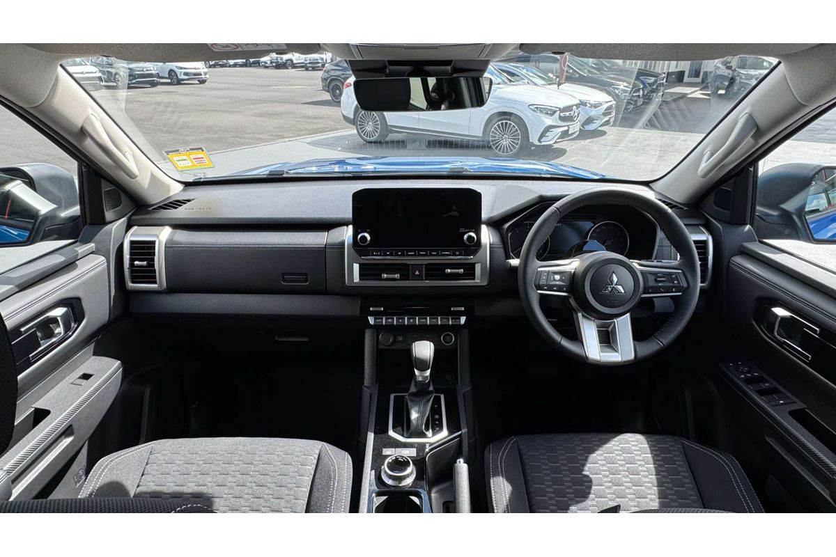 2025 Mitsubishi Triton GLS MV 4X4 image 15