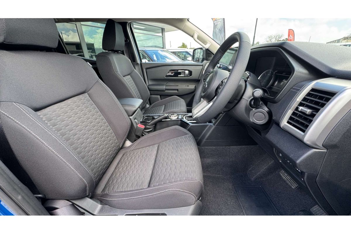 2025 Mitsubishi Triton GLS MV 4X4 image 17