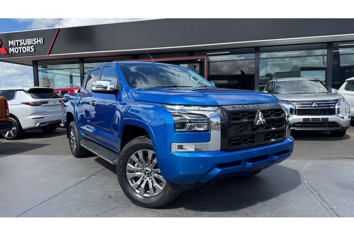 2025 Mitsubishi Triton GLS MV 4X4 image 32