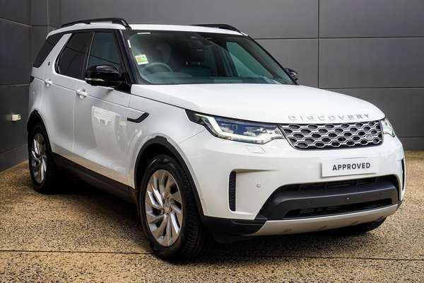 2026 Land Rover Discovery D350 S Series 5