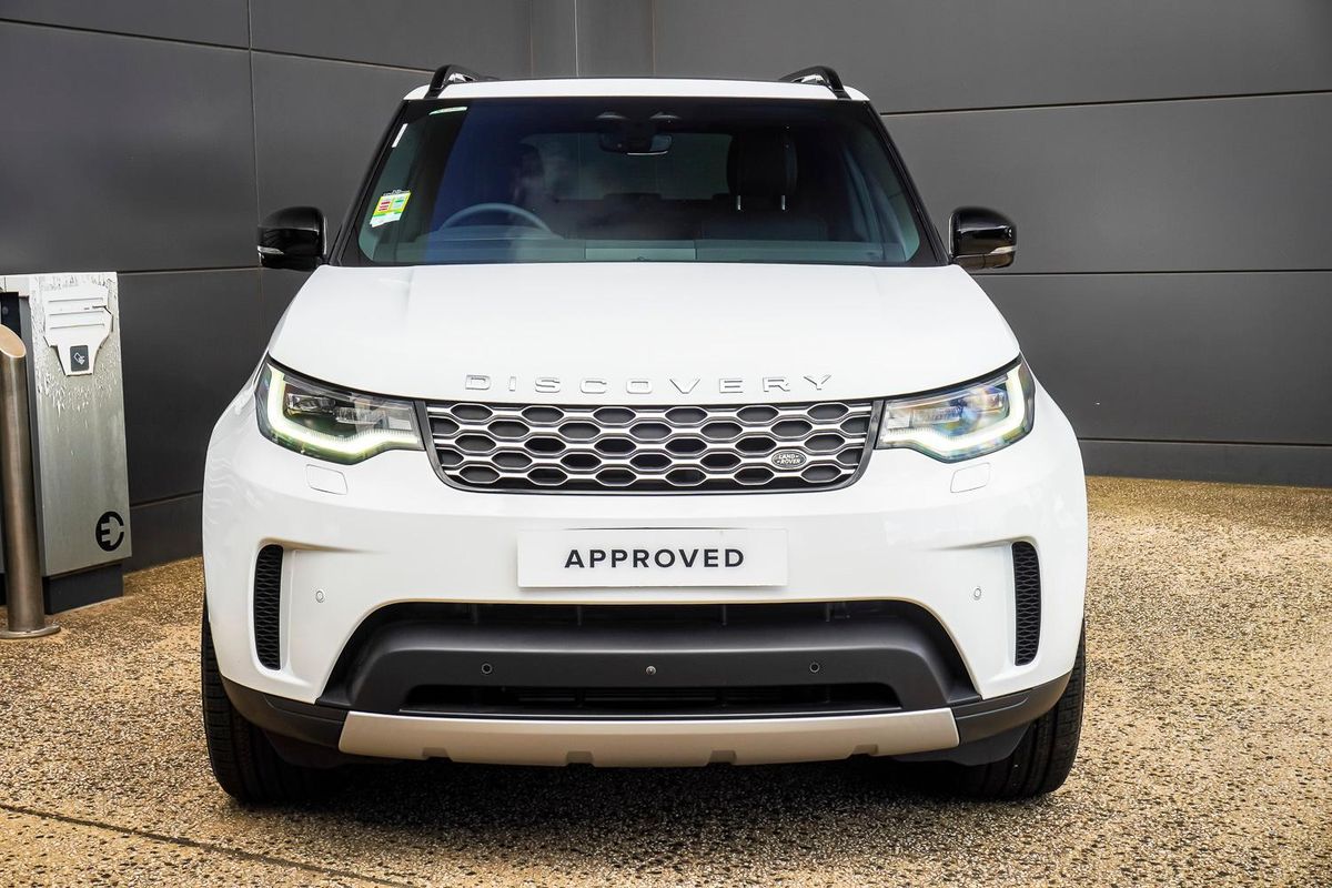 2025 Land Rover Discovery D350 S Series 5