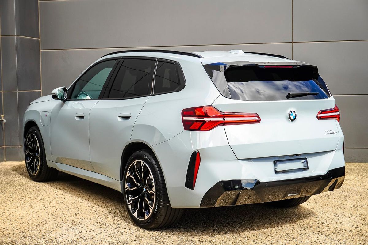 2026 BMW X3 30e xDrive G45