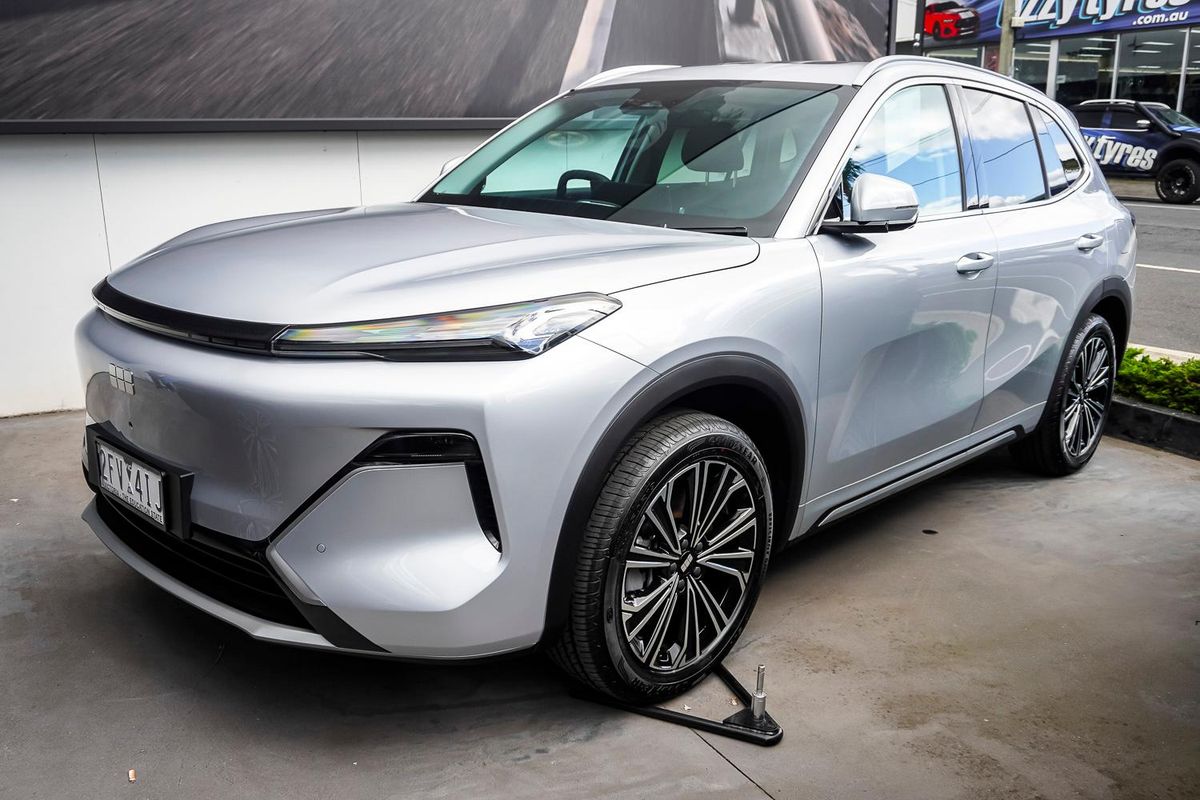 2026 Geely Starray EM-i Inspire P145