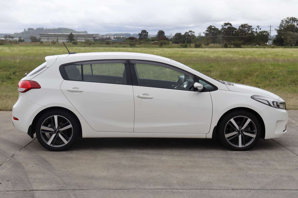 2017 Kia Cerato Sport YD