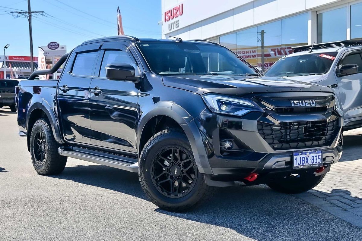 2025 Isuzu D-MAX X-TERRAIN 4X4