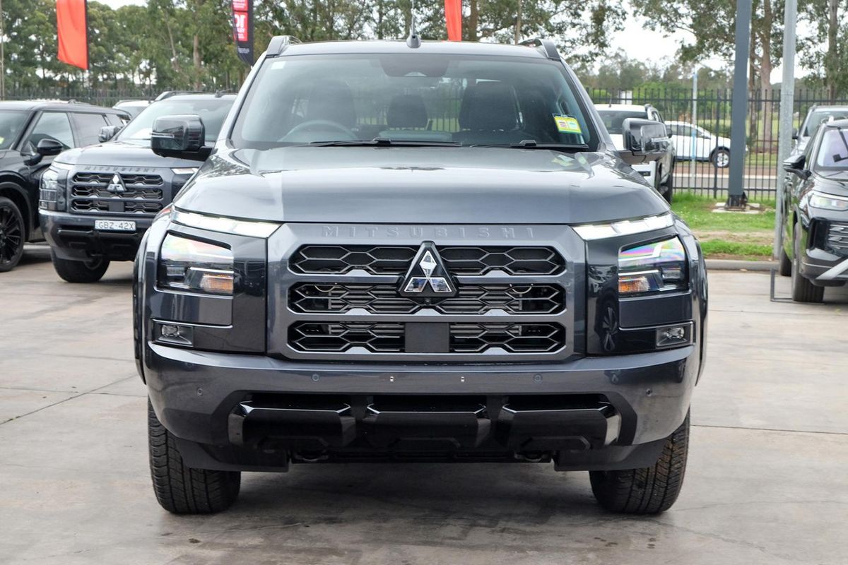 2026 Mitsubishi Triton GSR MV 4X4