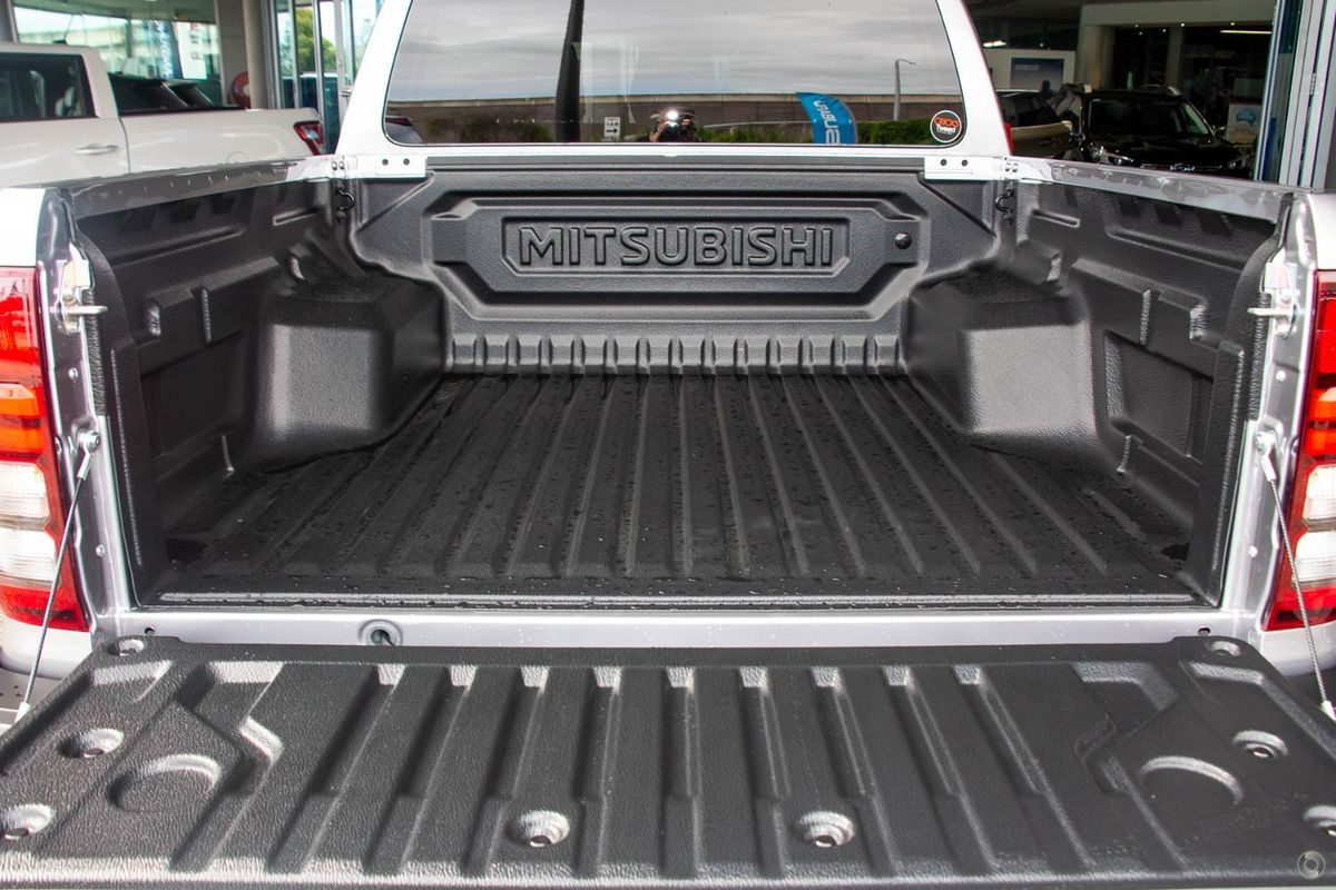 2025 Mitsubishi Triton GLS MV 4X4