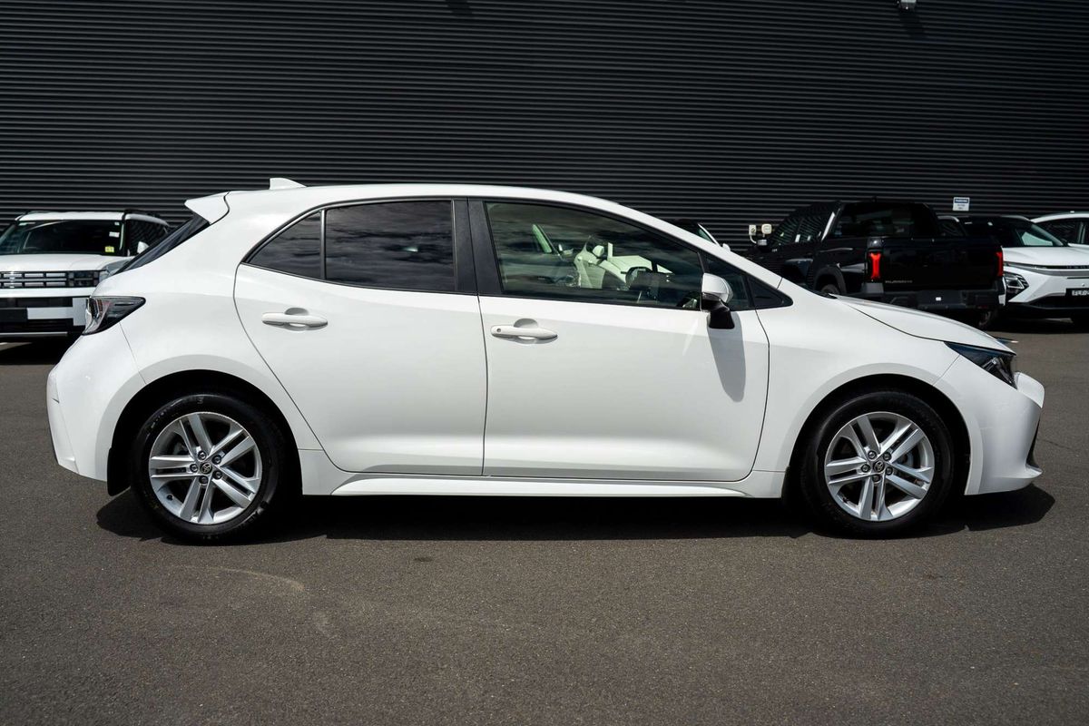2019 Toyota Corolla SX MZEA12R