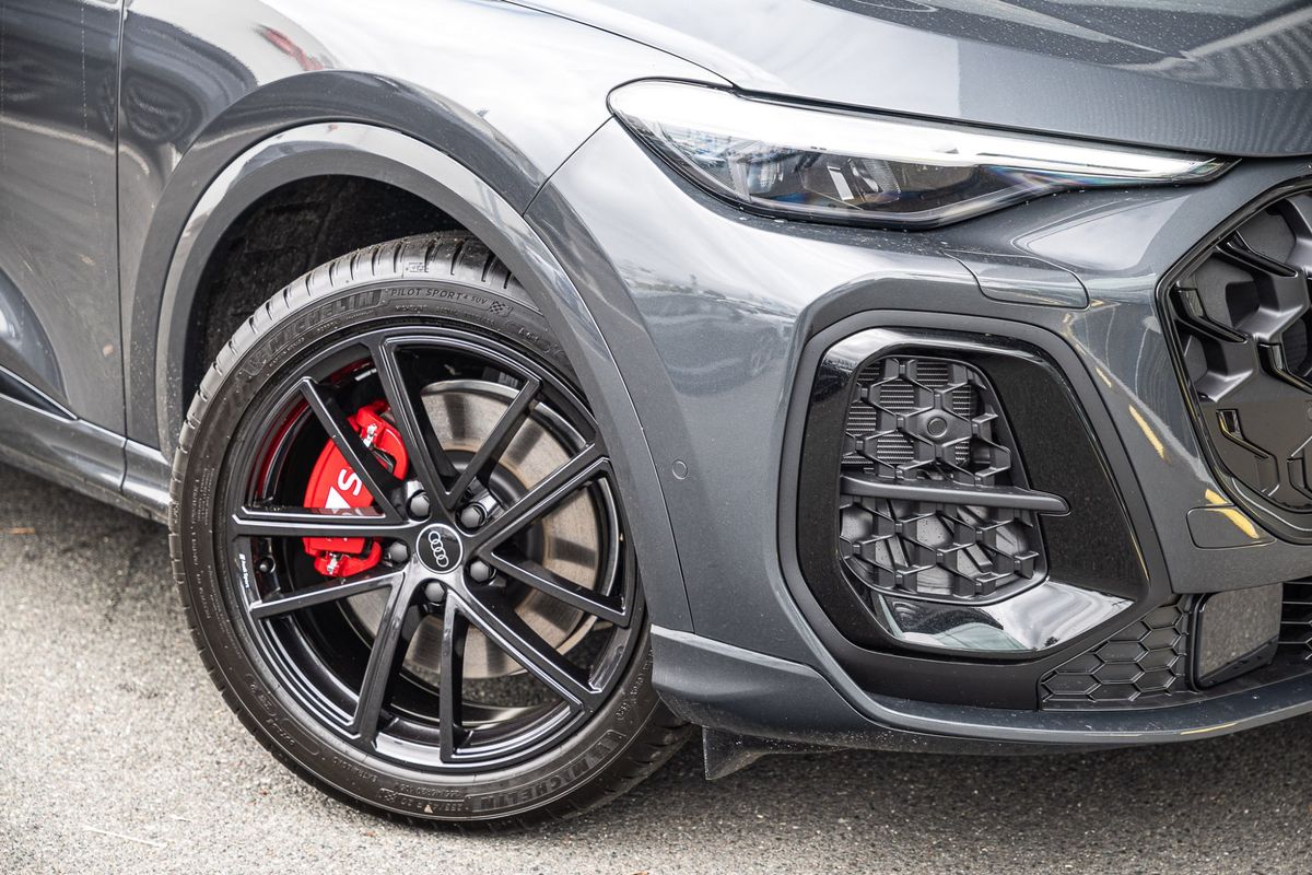 2026 Audi SQ5 sport GU
