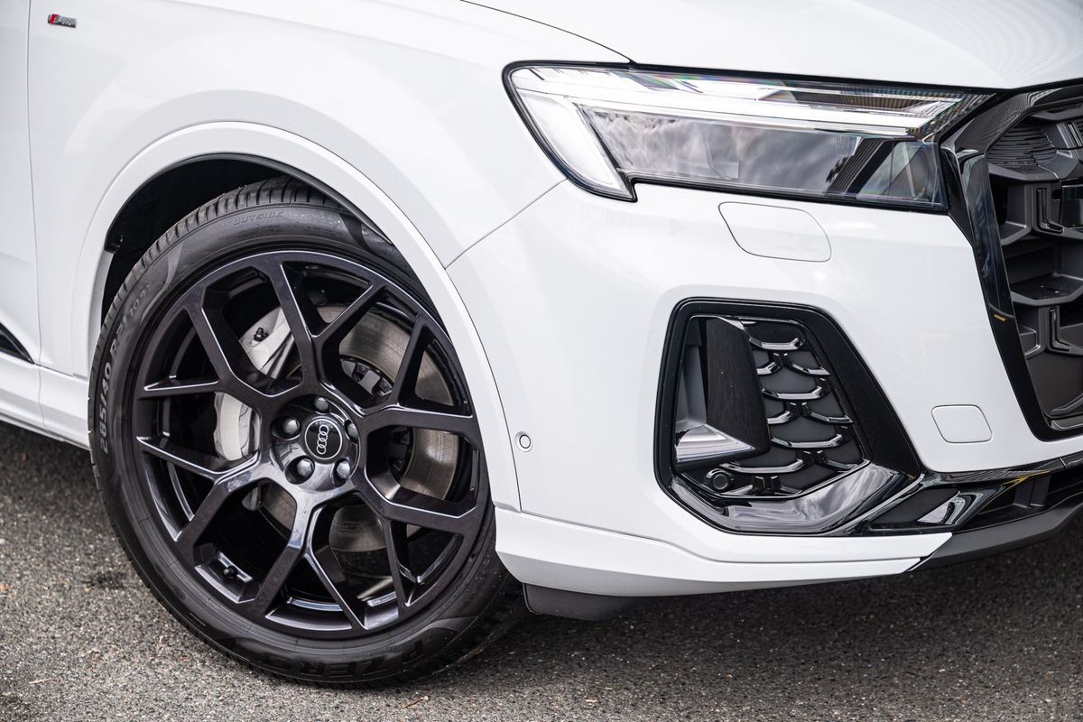 2026 Audi Q7 TDI 210kW S line 4M