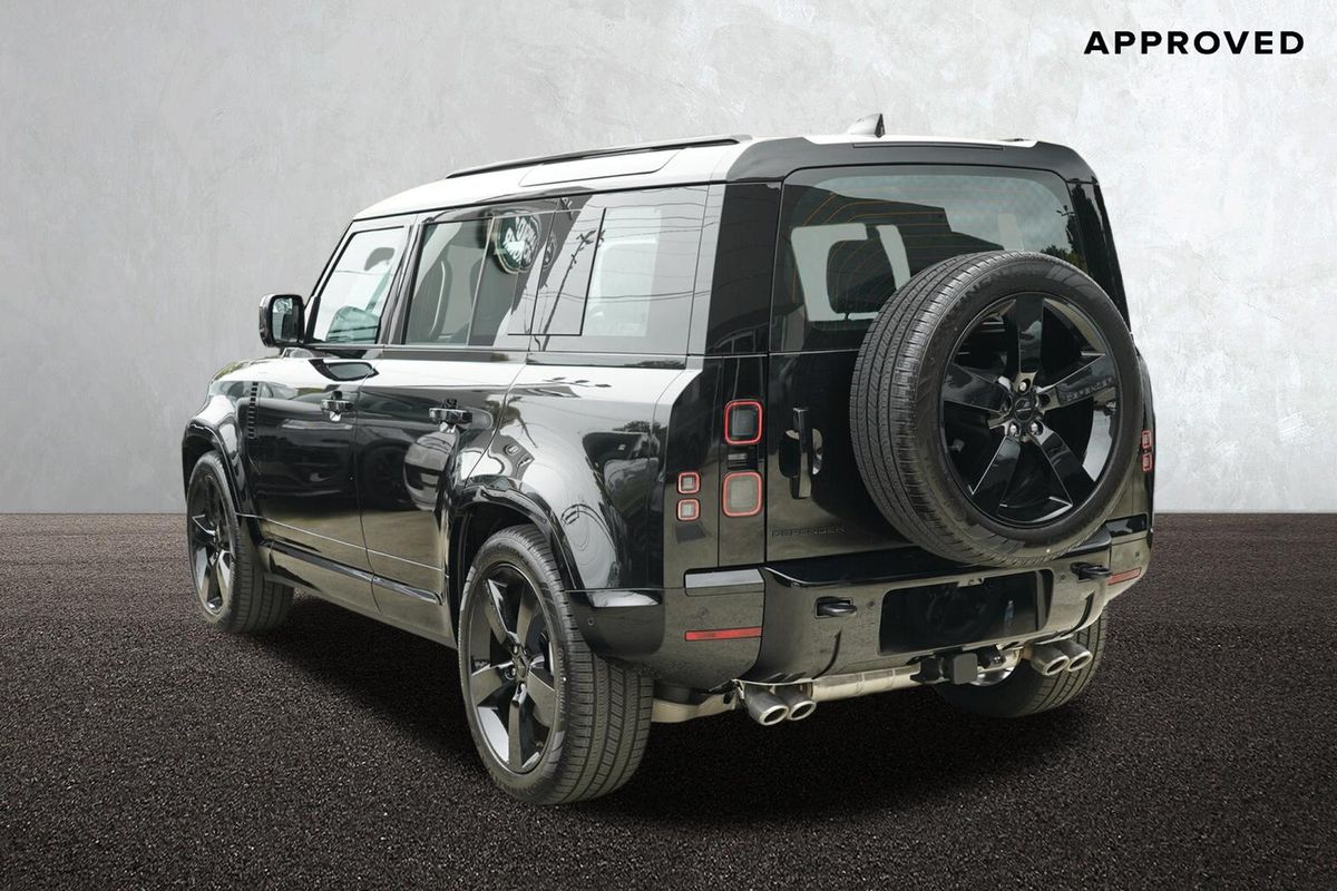 2026 Land Rover Defender 110 P425 X-Dynamic HSE L663